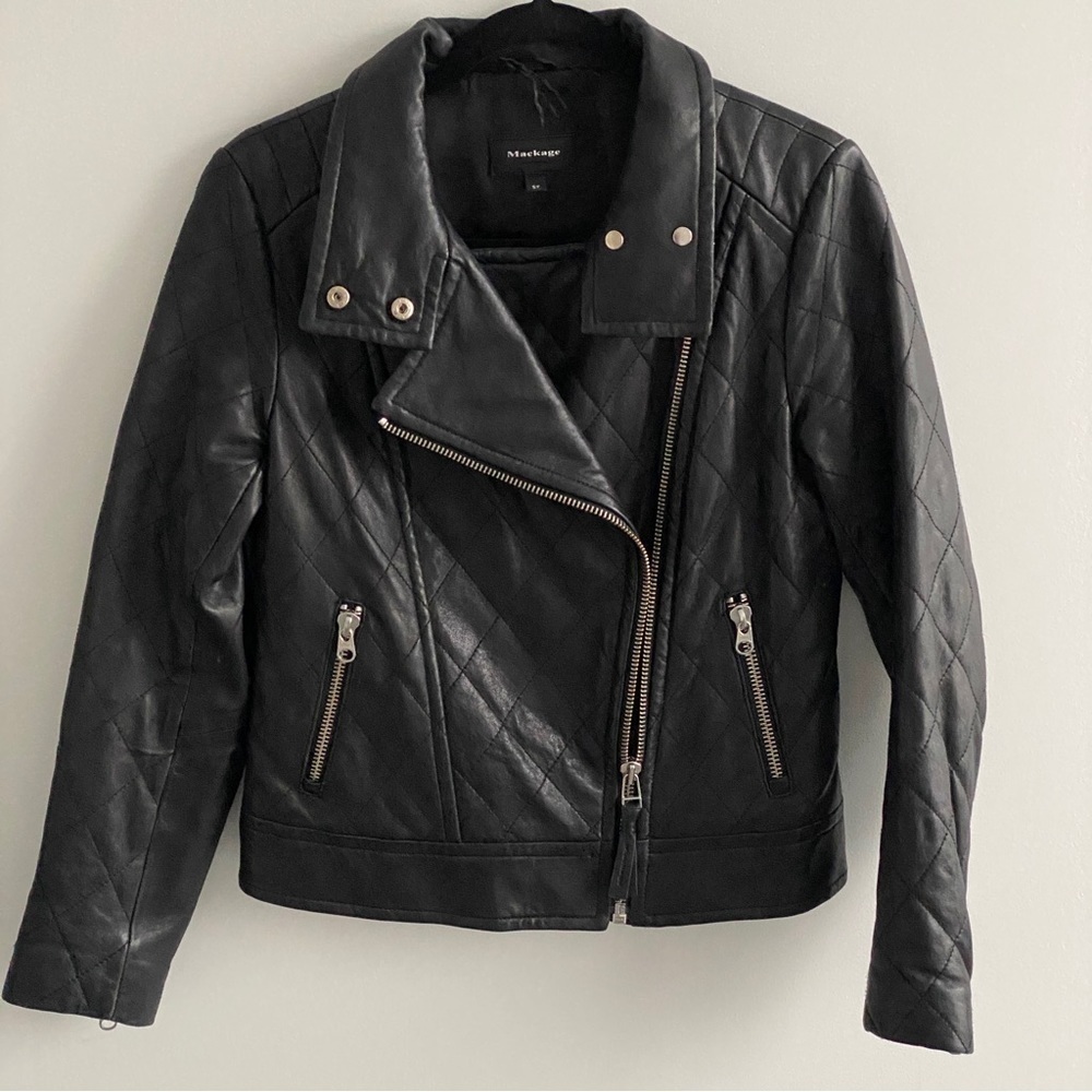 ⭐️HOST PICK⭐️ Mackage Leather Jacket - Picture 2 of 16